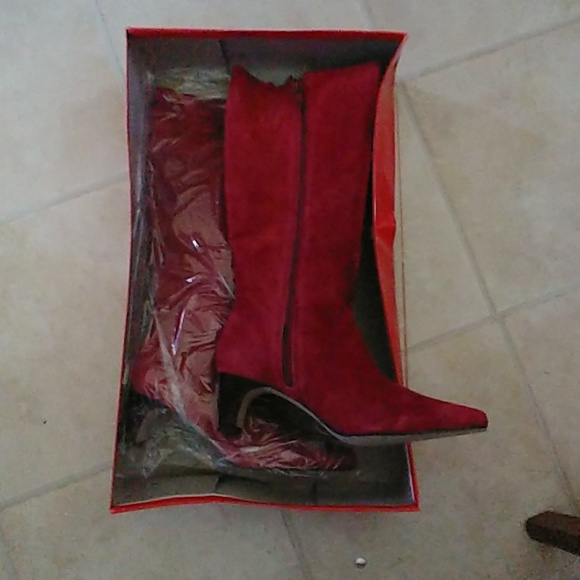 Classiques Entier Shoes - Red Swede boots 8